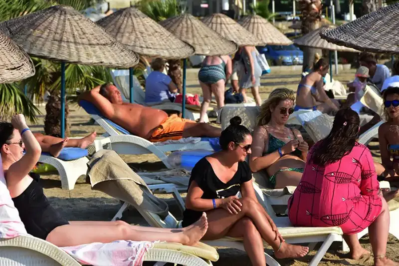 پلاژهای آلاچاتی ازمیر بیکینی